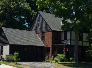 34 Louisa Pkwy, North Tonawanda, NY 14120