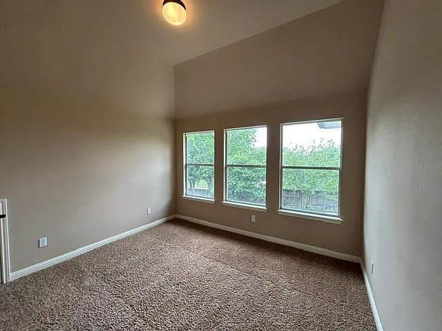 19500 Sangremon Way — Photo 23