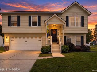 7221 Poplar Dr, Ypsilanti, MI 48197