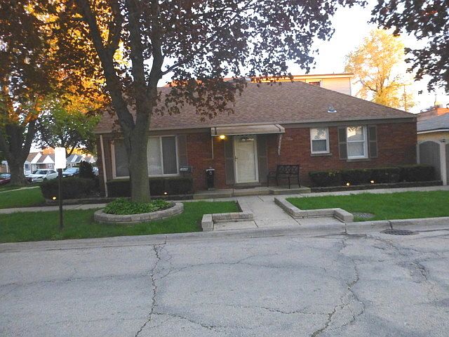 1st image of 1648 N 24th Ave