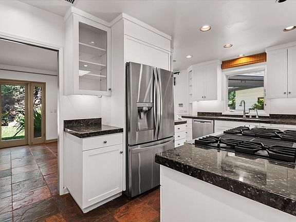 5th image of 8049 Briar Summit Dr