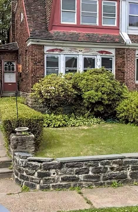 1st image of 1724 Chelsea Rd