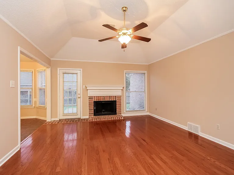 7576 Dexter Run Cir — Photo 3