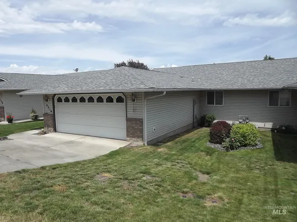 921 Stewart Ave #A, Lewiston, ID 83501