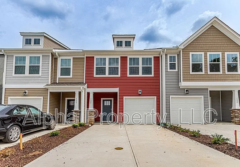 124 Keel Ln — Photo 1