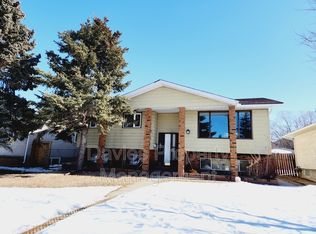 8725 151st St NW, Edmonton, AB