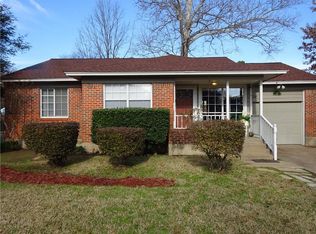 1700 Oak Tree Ln, Arlington, TX 76013
