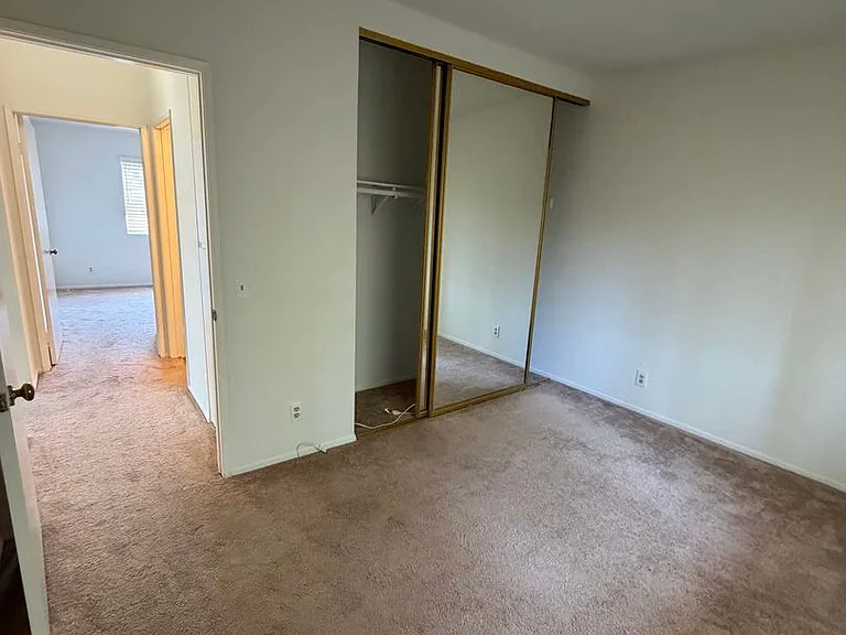 4609 Ellenwood Dr — Photo 16