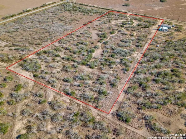 259 COUNTY ROAD 116, George West 78022