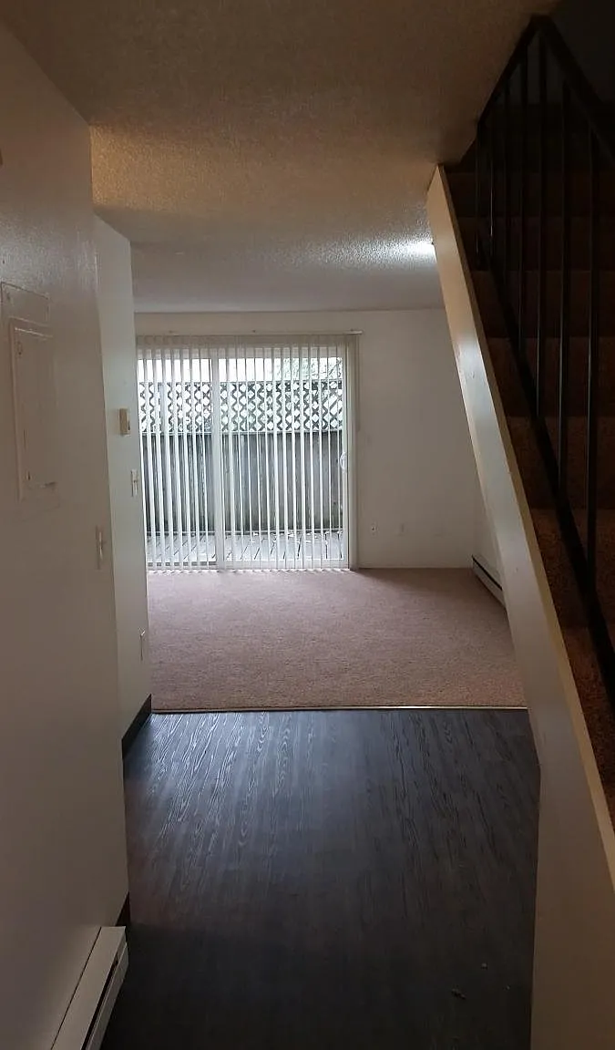 4492 SE Boardman Avenue — Photo 3