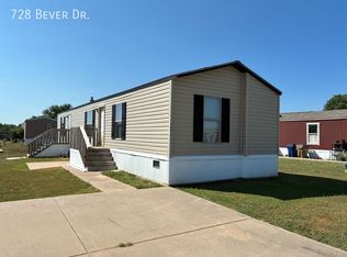 728 Bever Dr, Towanda, KS 67144
