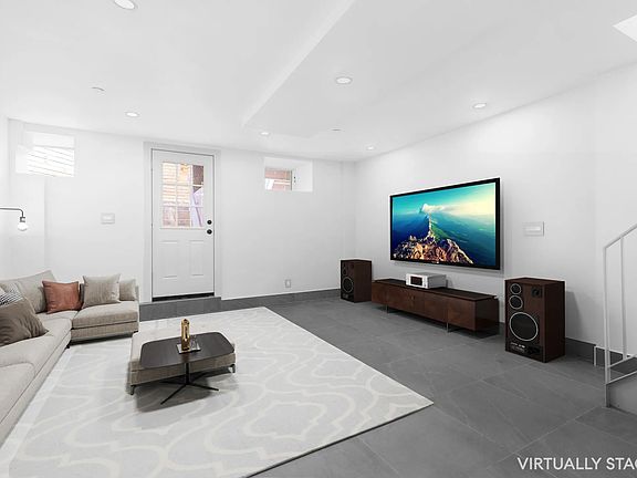 4th image of 1015A President St #1R