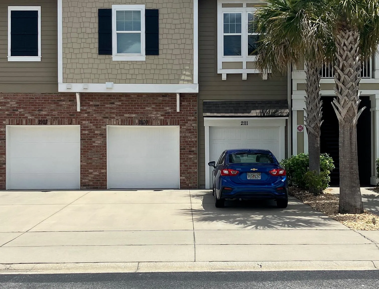 3 bed, 1139 sqft, $1,900 — Photo 3