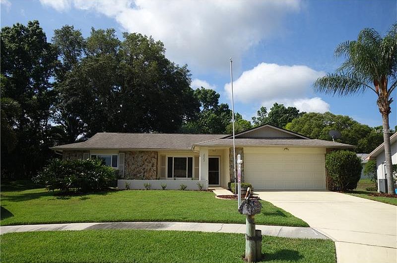 1st image of 2902 Macalpin Dr S