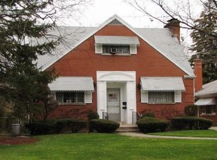 426 Longcommon Rd, Riverside, IL 60546