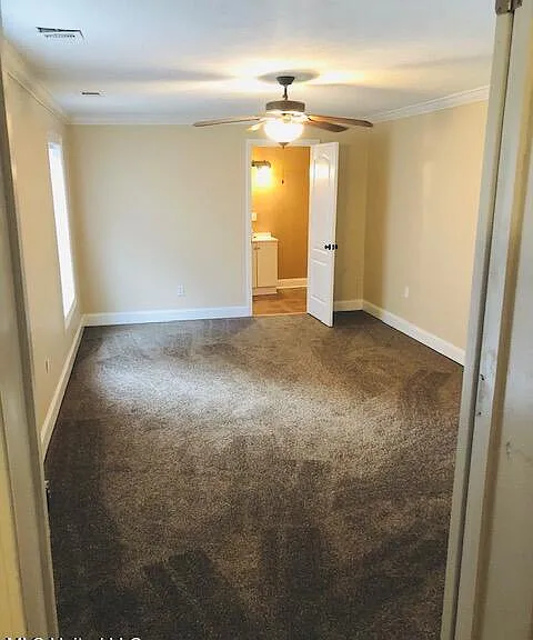 4825 Sheridan Dr — Photo 3