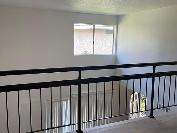 4th image of 4394 Ironwood Dr