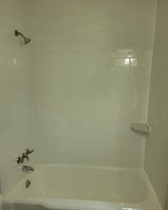 2nd image of 132 Prospect St