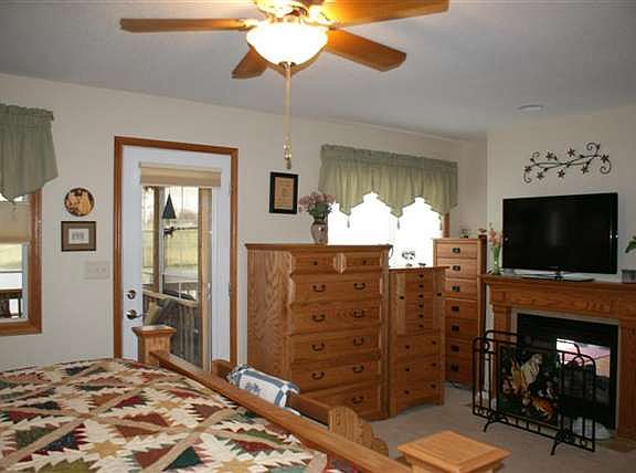 2nd image of 5418 Meadowlark Ln