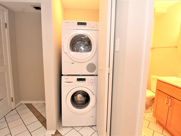 2714 N Mildred Ave #1 — Photo 28