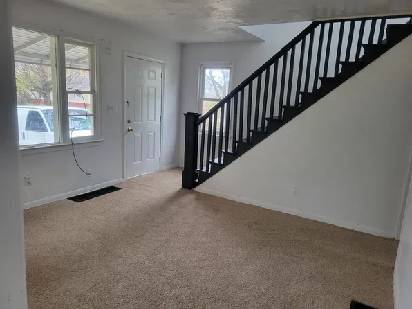 825 Montgomery Ave, Springfield, OH 45506