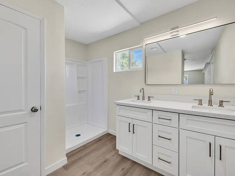3114 W Missouri Ave — Photo 13