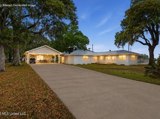 3309 Mary Walker Dr, Gautier, MS 39553
