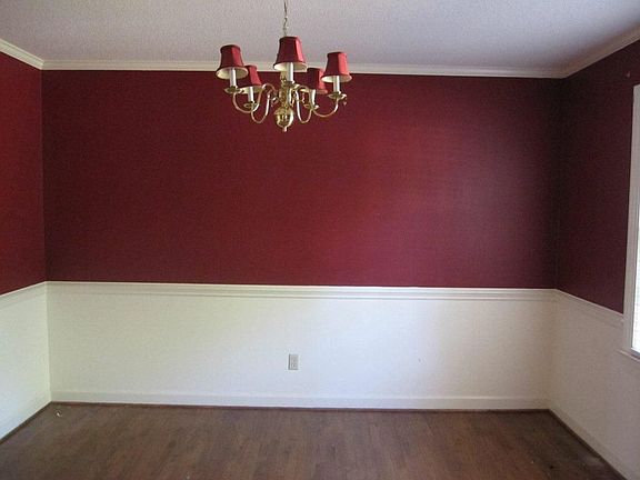 4th image of 1312 Fantasia St