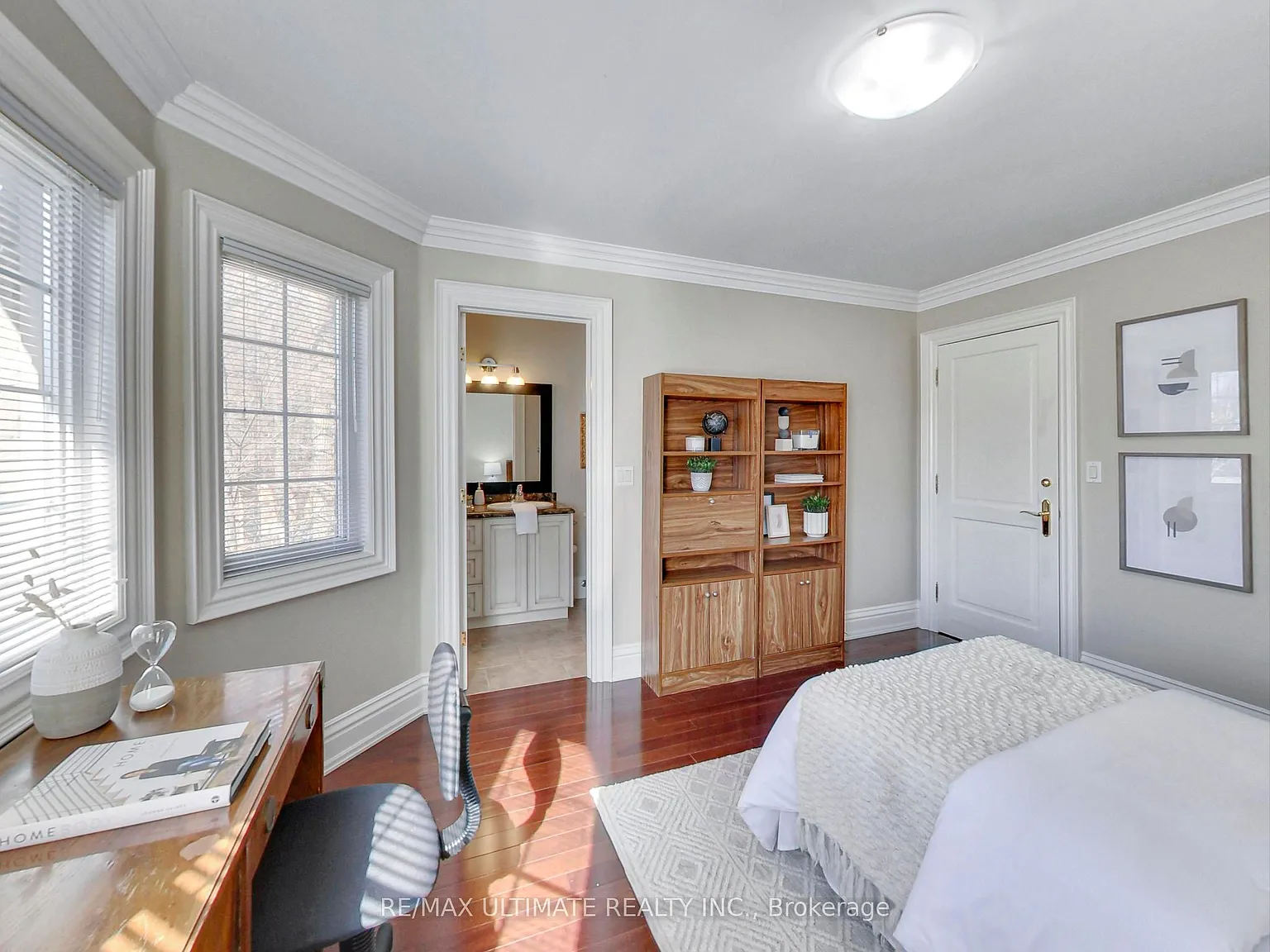 40 Harrow Dr — Photo 3