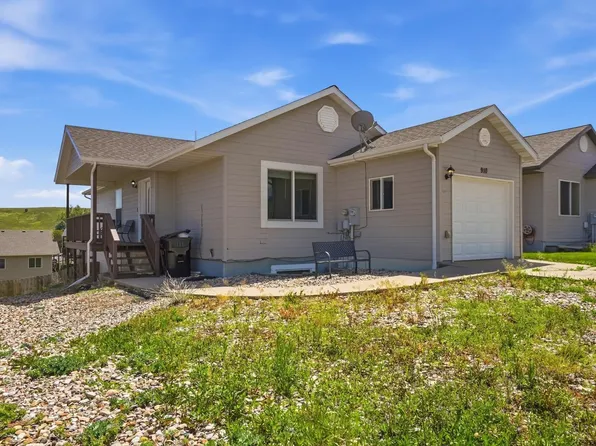 910 Heritage Dr, Spearfish, SD 57783