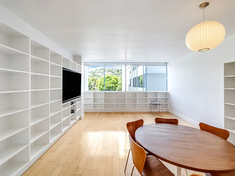17350 W Sunset Blvd #204 — Photo 4