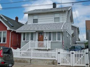 102-11 160th Ave, queens, NY 11414