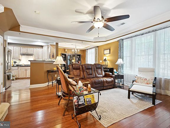 5th image of 7127 Mason Grove Ct #11