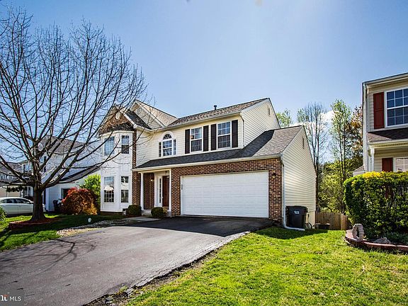 2nd image of 7 Kimberly Dr