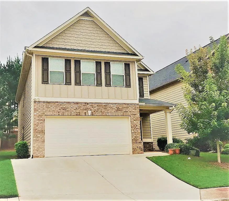 3377 Greyhawk Xing photo 1