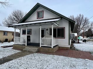 207 Pataha St, Starbuck, WA 99359