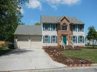 512 Madera Rd, Chesapeake, VA 23322