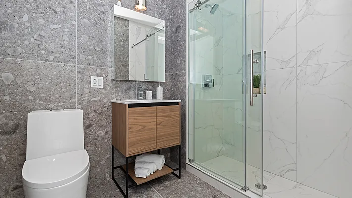 Rented by Nooklyn NYC LLC | media 38