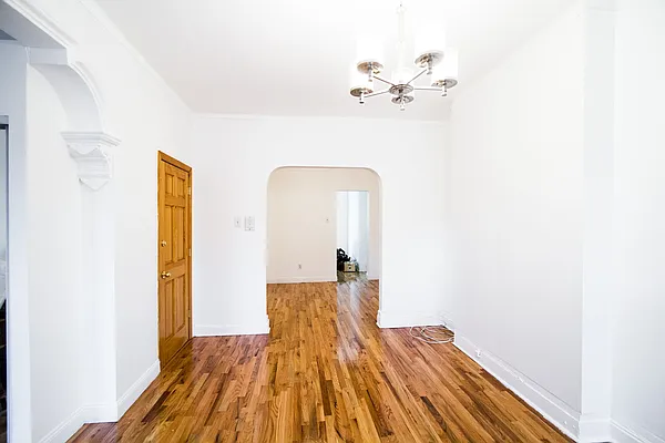 Rented by TheRealEstateCompany.com LLC | media 11