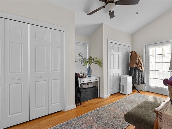 5th image of 38 Brook St
