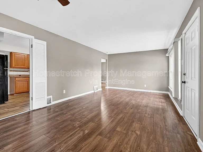 1600 Washington St — Photo 7