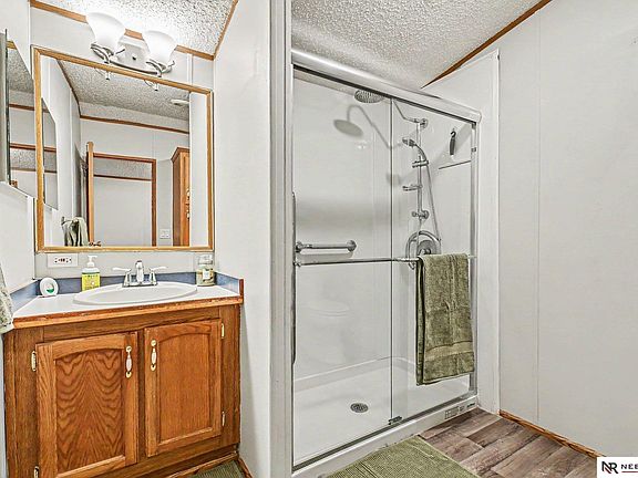 5th image of 910 W 6th St Trailer 23