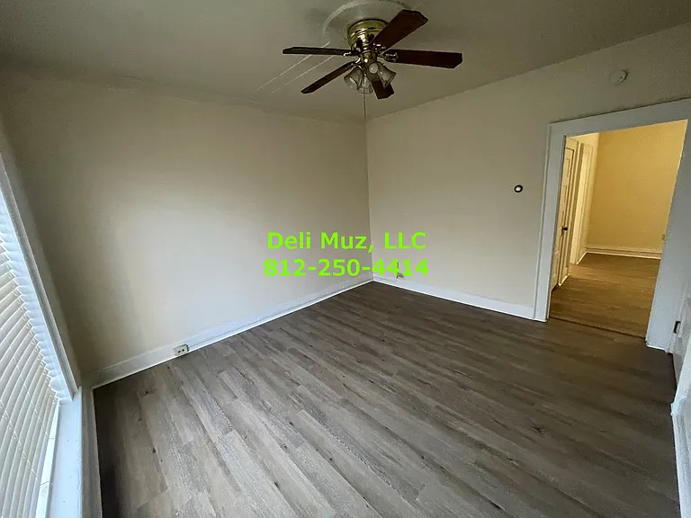705 1/2 Court St #1/2 — Photo 13