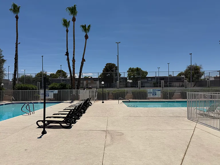 3354 Rolan Ct — Photo 13