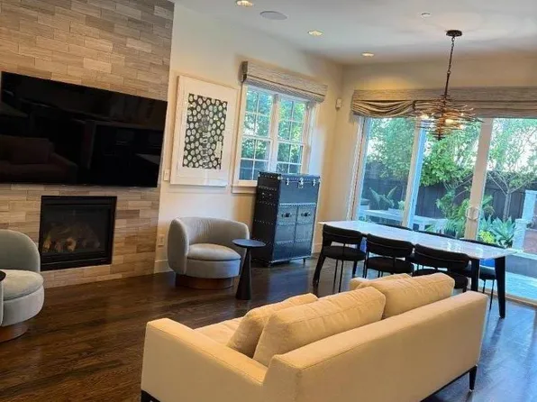 1332 Hoover St, Menlo Park, CA 94025