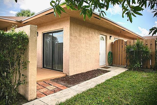 1st image of 5250 Garden Hills Cir