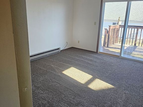 4th image of 1010-1042 1st St S #1018