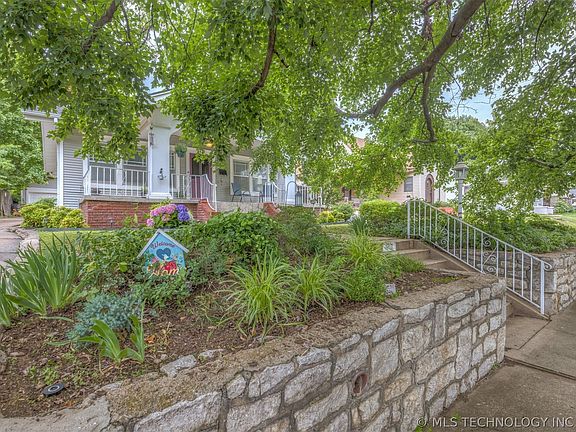 5th image of 1717 E 14th Pl