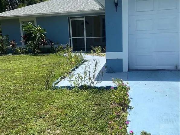 2702 Robin Ave S, Lehigh Acres, FL 33973