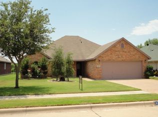 10417 Whitestone Ranch Rd, Benbrook, TX 76126